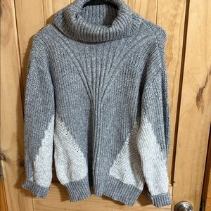 Simply Vera Vera Wang Gray and White Cowl Neck Sweater